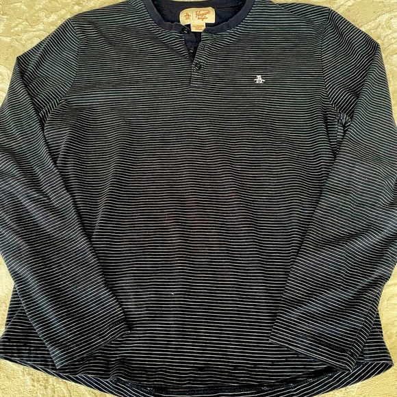 Bundle of men’s shirts and sweater  clothes - Picture 6 of 7